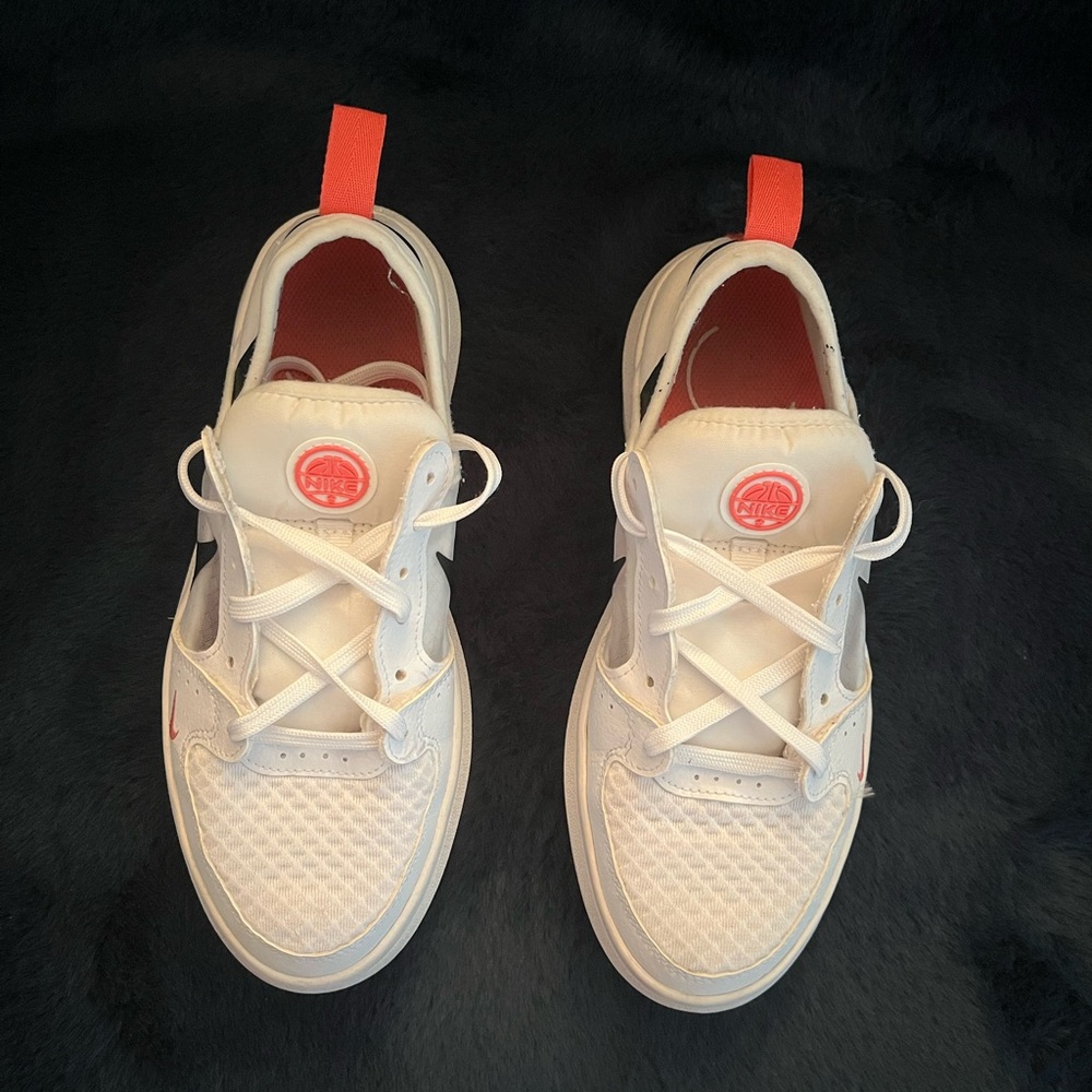Nike(WMNS) Court Vision ALTA 'White Black Coral'